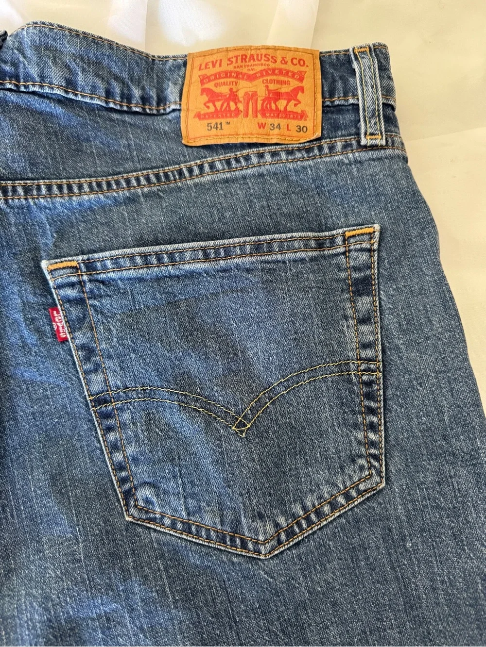 Levi’s 541 Classic Men's Blue Denim Jeans W34